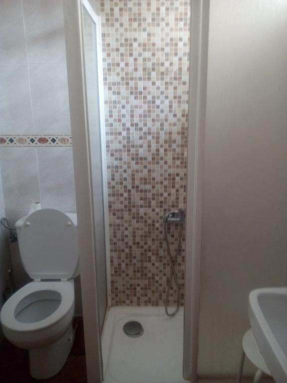 Hostal Sevilla Granada Bagian luar foto