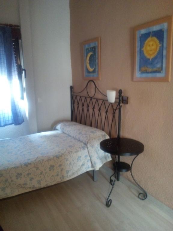 Hostal Sevilla Granada Bagian luar foto