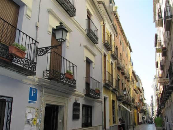 Hostal Sevilla Granada Bagian luar foto