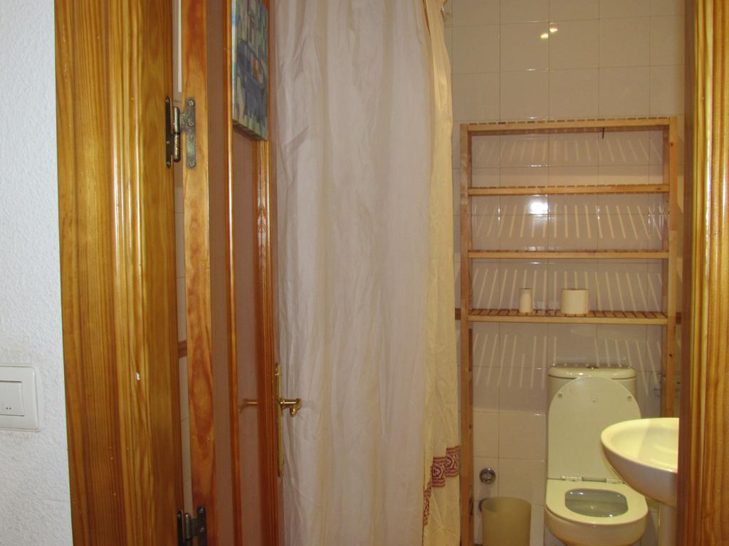 Hostal Sevilla Granada Bagian luar foto