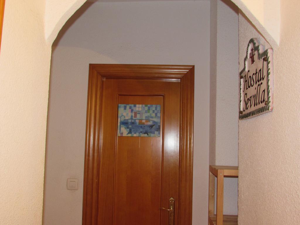 Hostal Sevilla Granada Bagian luar foto
