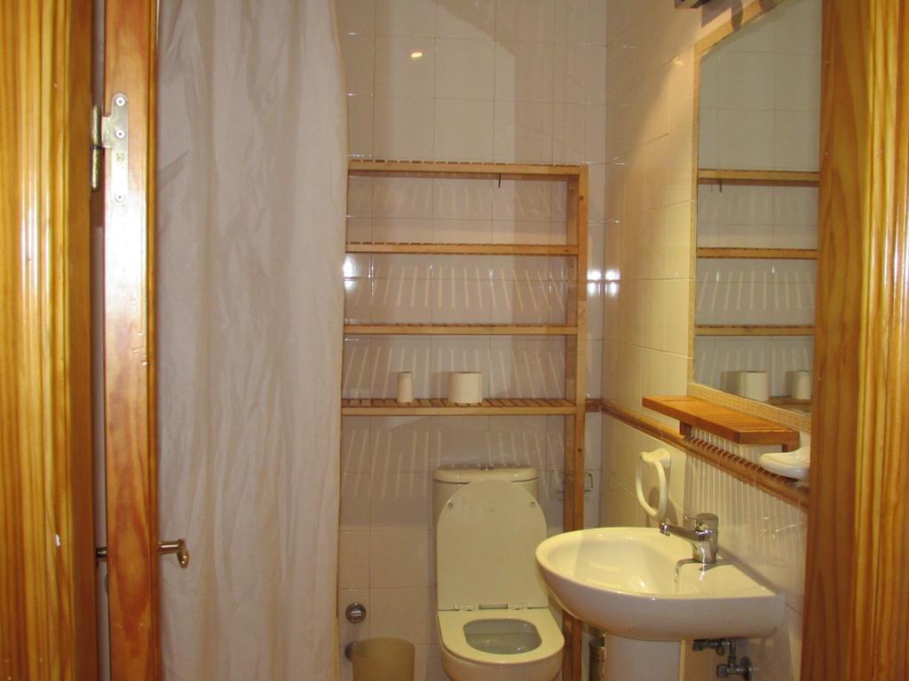 Hostal Sevilla Granada Bagian luar foto