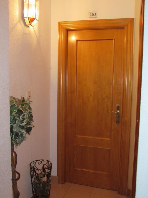 Hostal Sevilla Granada Bagian luar foto