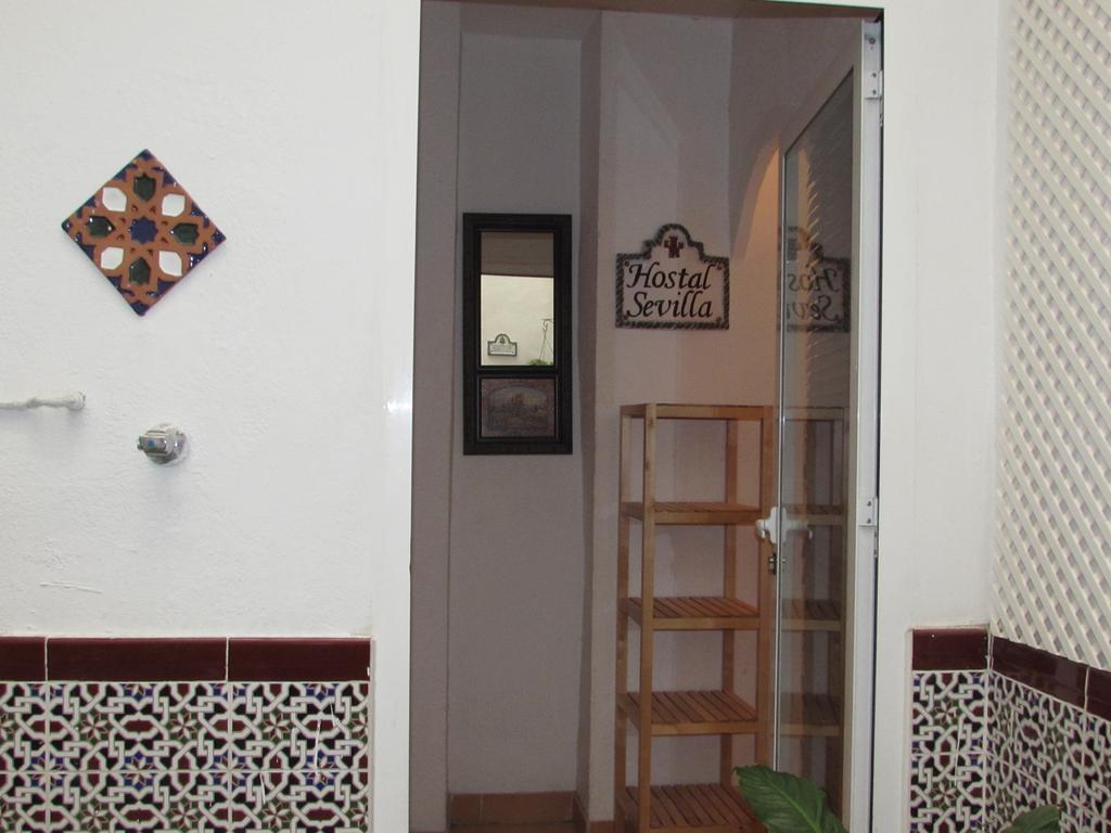 Hostal Sevilla Granada Bagian luar foto