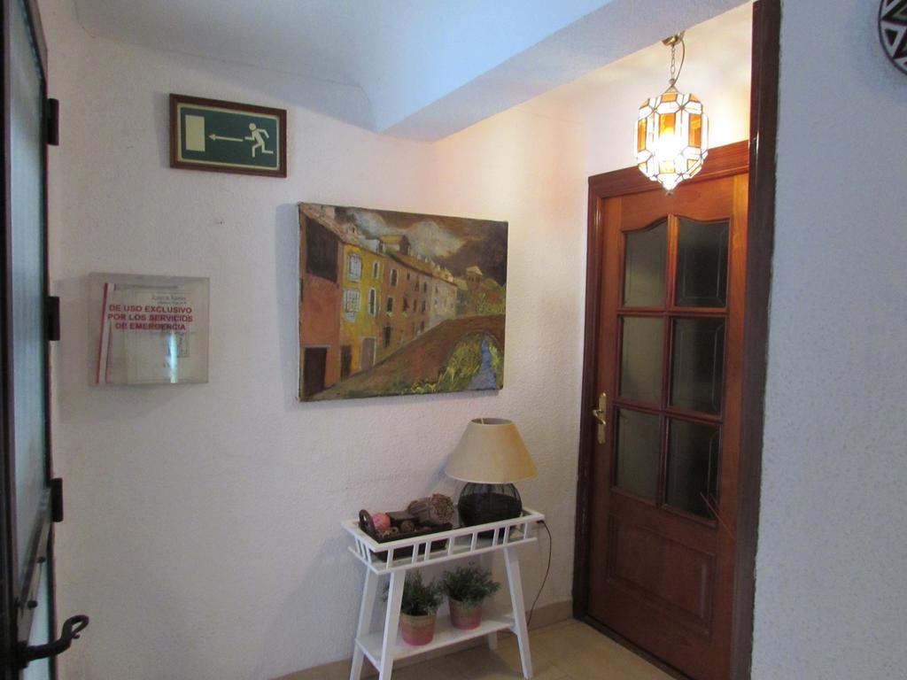 Hostal Sevilla Granada Bagian luar foto